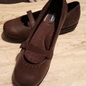 Dr. Scholls brown shoes